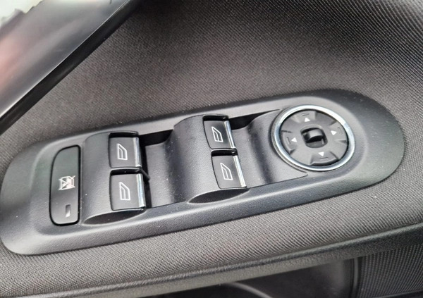 Ford Mondeo cena 32900 przebieg: 241000, rok produkcji 2011 z Tczew małe 529